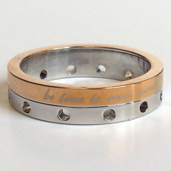 Engagement Ring, Promise Ring, Wedding Band - Picture 6 of 8